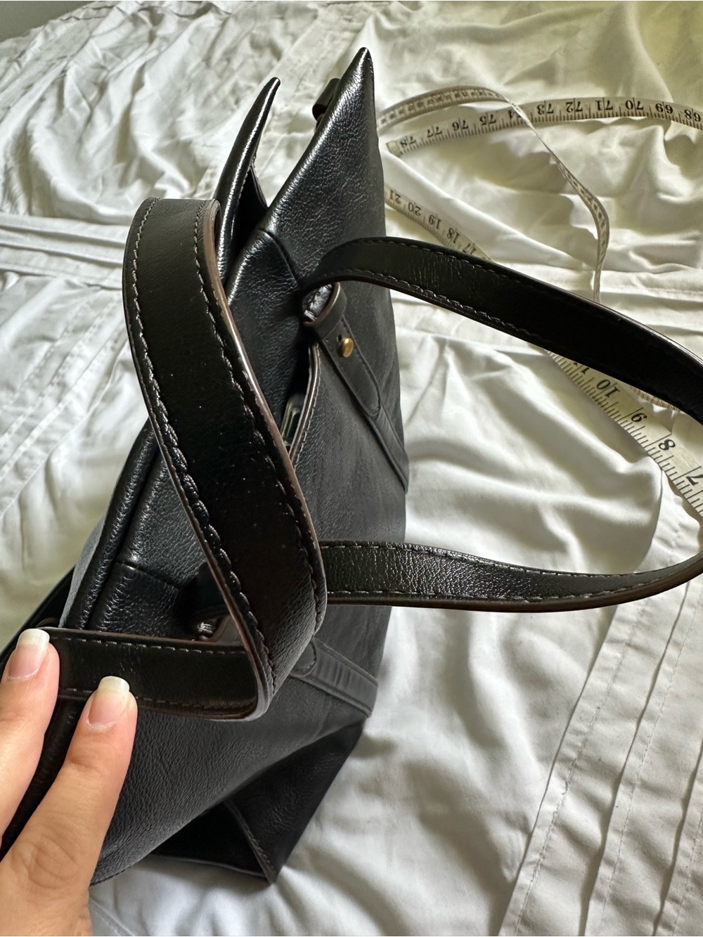 Fossil Black Leather Tote with Gold Hardware Work Tote EUC - Picture 7 of 12